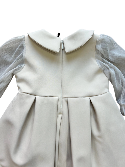 Abito burro con manica in tulle