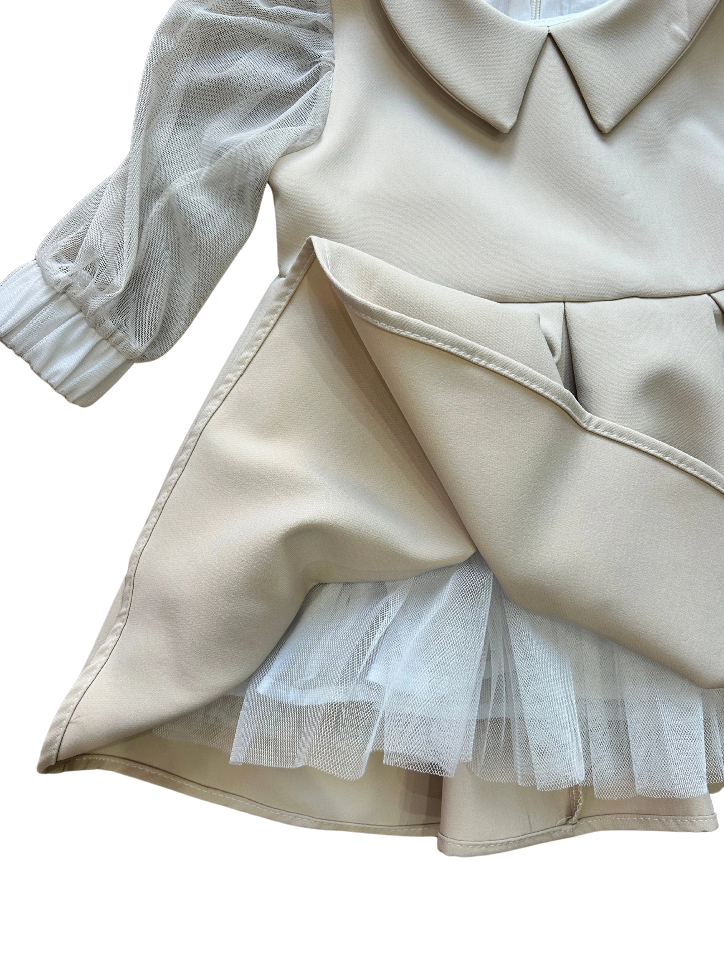 Abito burro con manica in tulle