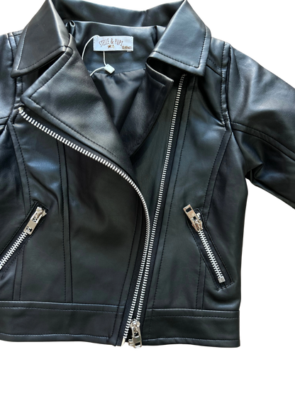 Chiodo ecopelle neonata