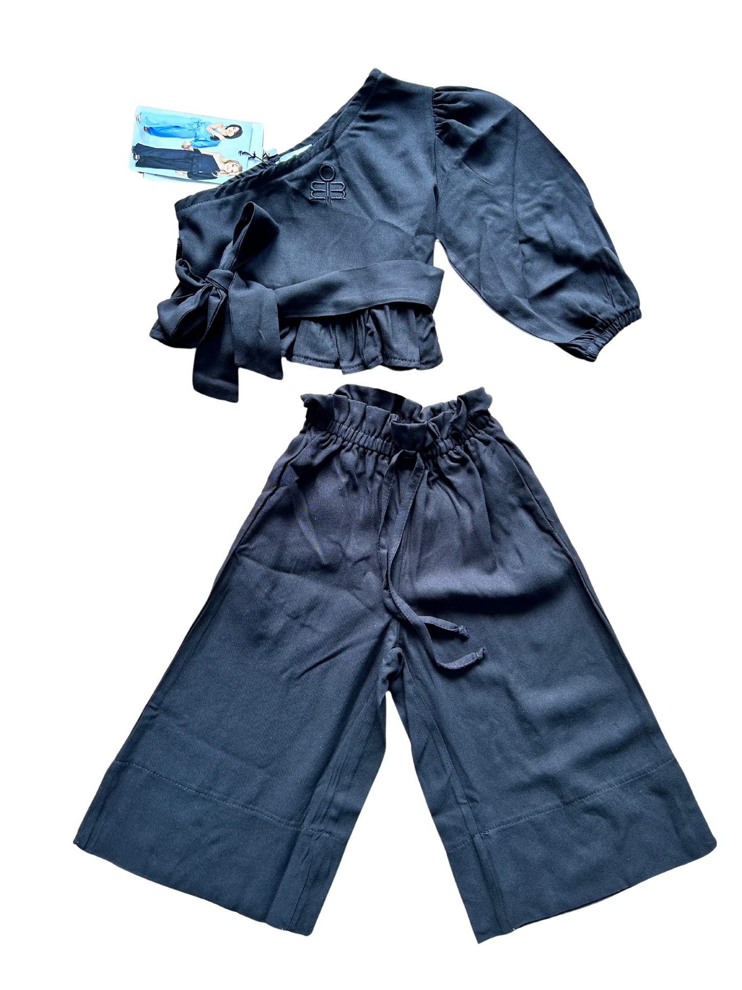 completo in viscosa nero con top monospalla e pantalone palazzo per bambina e mamma