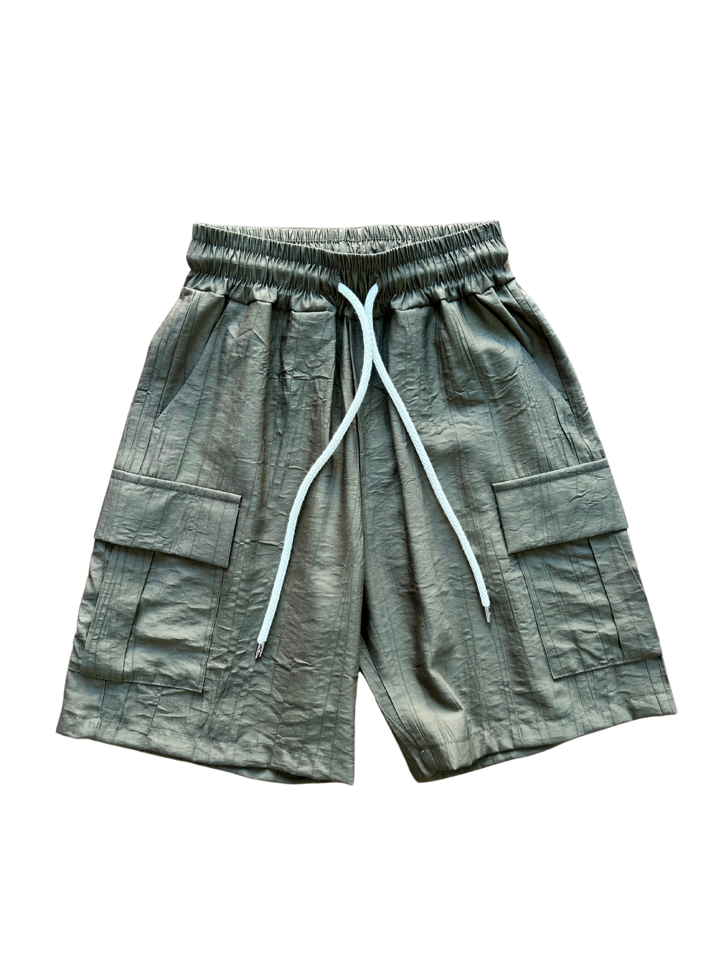 bermuda verde militare con elastico in vita e tasconi laterali per bambino e ragazzo