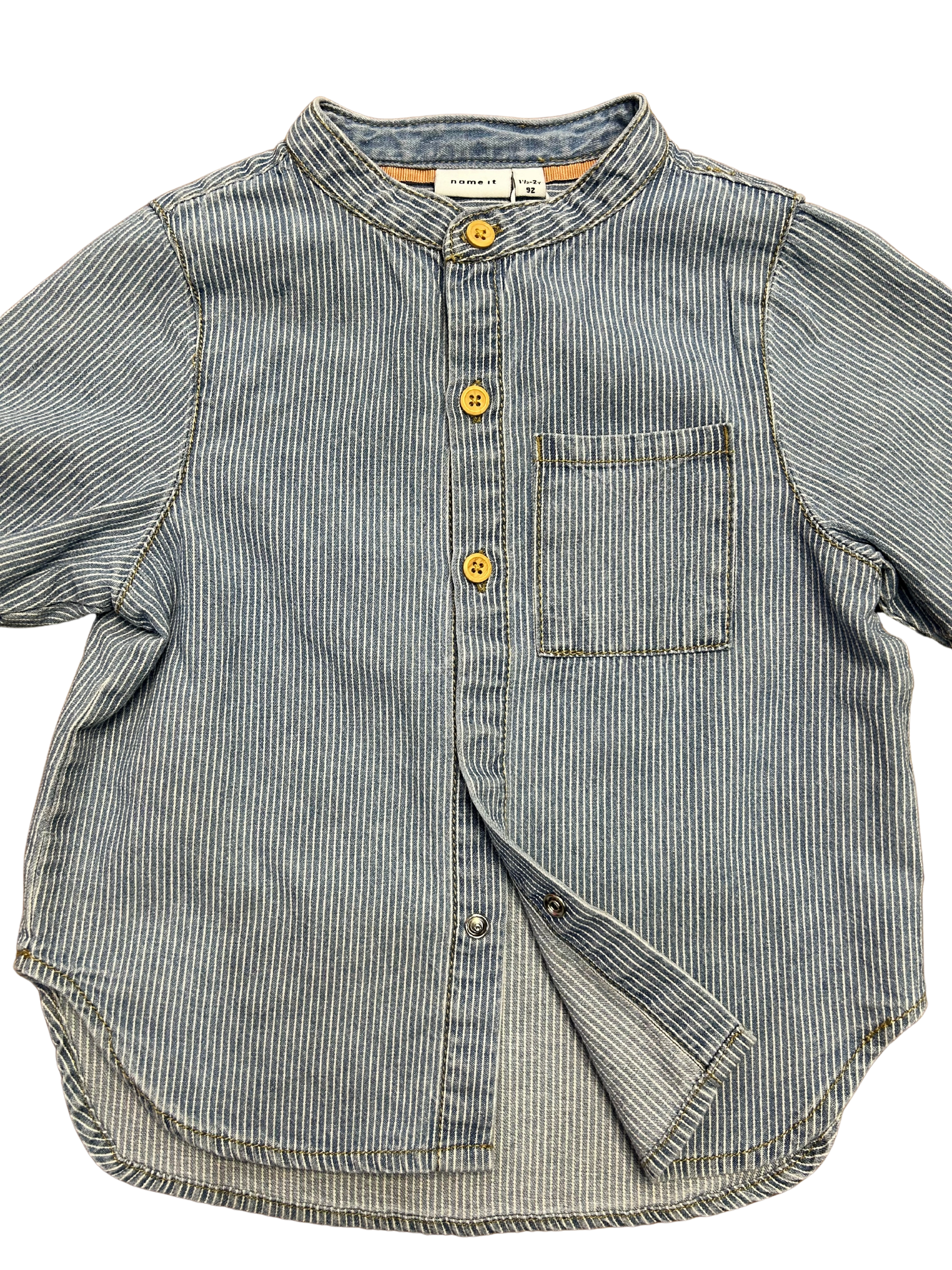 camicia mezza manica a righe con bottoncini in legno di name it per neonato e bambino