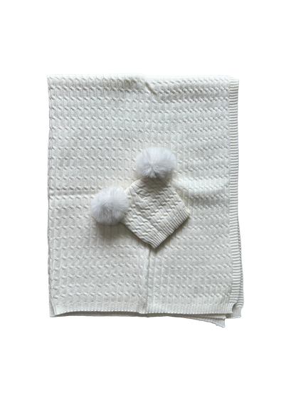 Coordinato cappello pon pon e copertina