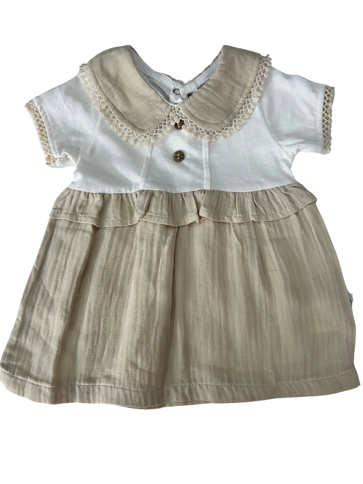 Abitino delicato bianco e beige per neonata